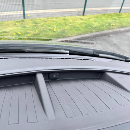 For Volkswagen Transporter T6.1 Vans Silicone/Rubber Top Dashboard Inserts – Non-Slip