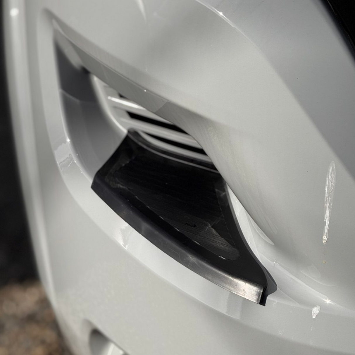 Airson Dìonadairean Plàta-coise Bampair Aghaidh Vauxhall Movano – Dubh, Seata de 2 | Van-X