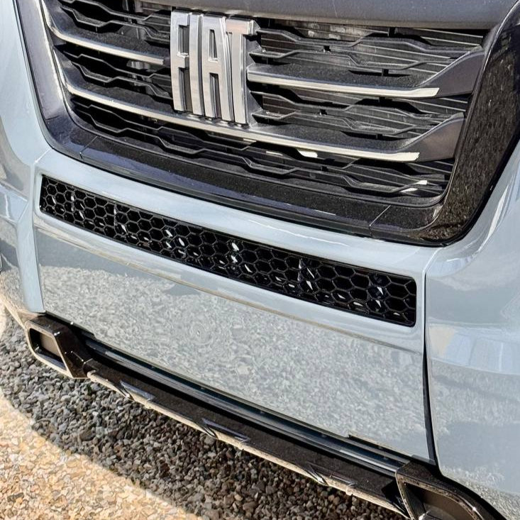 For Fiat Ducato Bumper Honeycomb - Gloss Black, No Parking Sensors Replacement