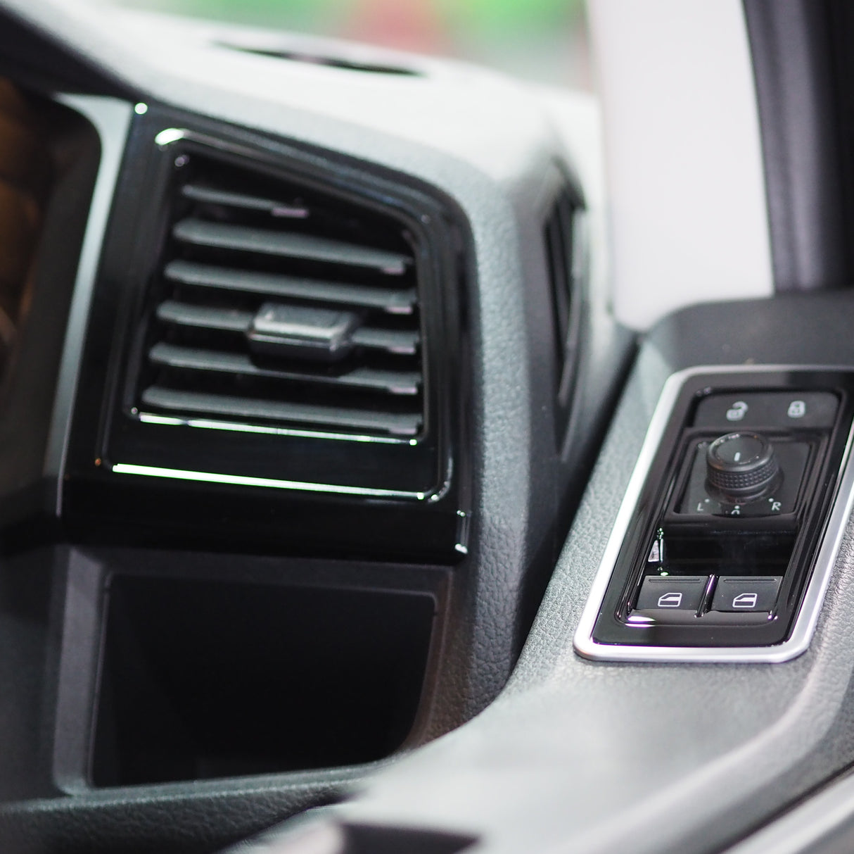 For VW T6 Air Vent Trim (Set of 2) - Gloss Black | Van-X