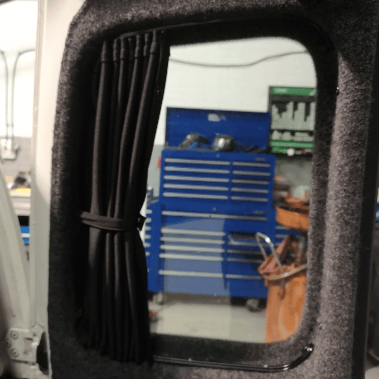 Airson Cùirtearan Uinneig Toyota Proace Premium - Dubh/Dubh - CRUTHAICH DO PHASGAN FHÈIN! | Van-X