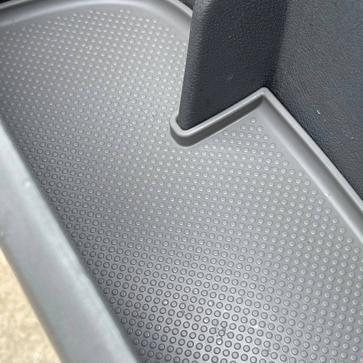 VW T5, T5.1 van campervan cuir a-steach pòcaid dorais, rubair, lìnigeadh dorais (liath aotrom) An dà chuid suidheachan caiptean taobh a-staigh stoidhle tiodhlac air leth