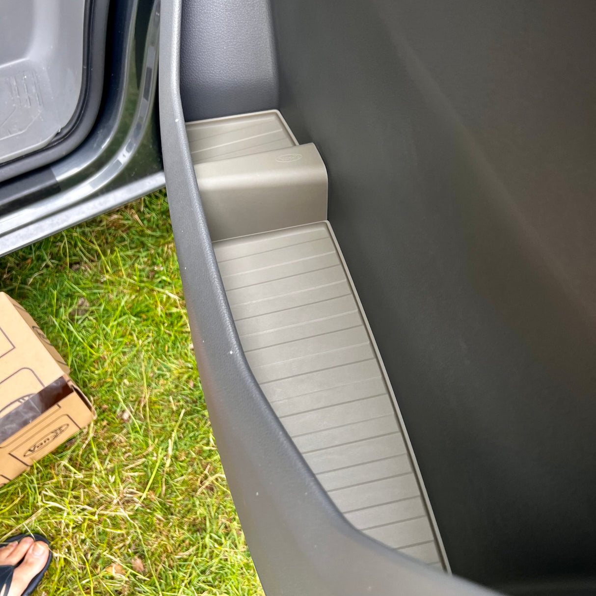 For VW Crafter New Shape Rubber Door Liner Pocket Inserts Grey