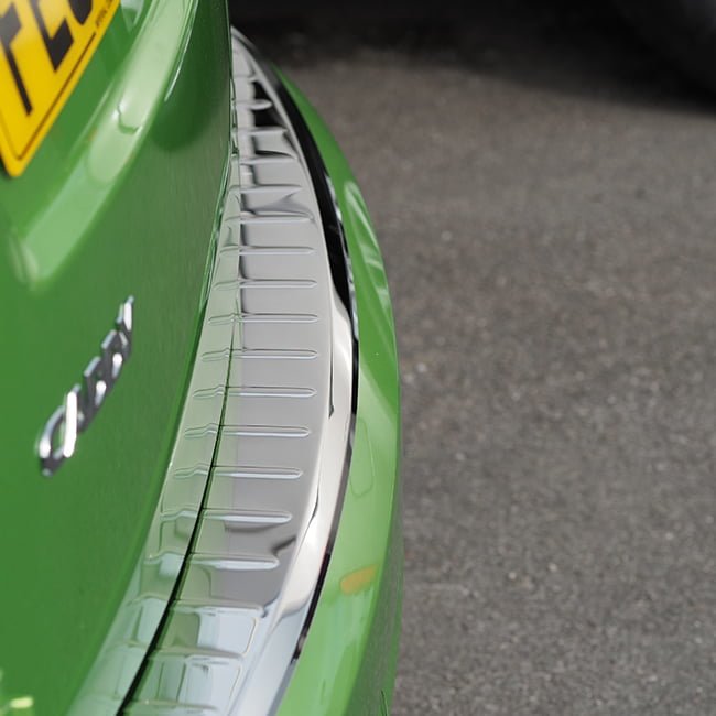 Dìonadair cùil VW Caddy Bumper Dìon stàilinn gun staoin