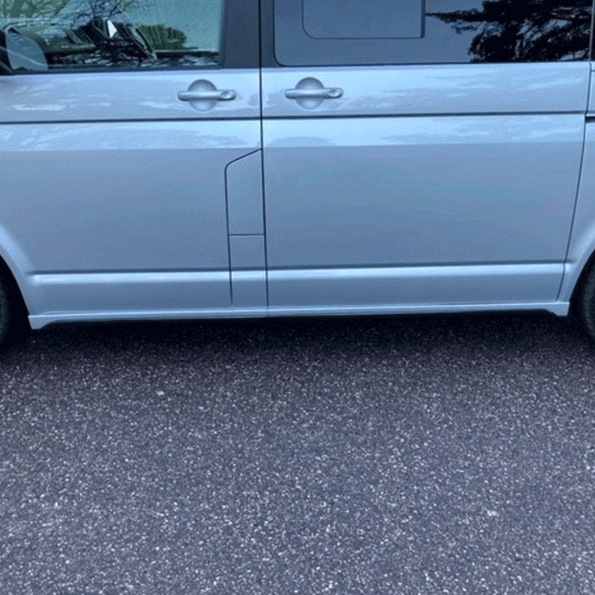 For VW T6 SWB Side Skirts Reflex Silver Plastic Painted and Ready to Fit (B-Grade)