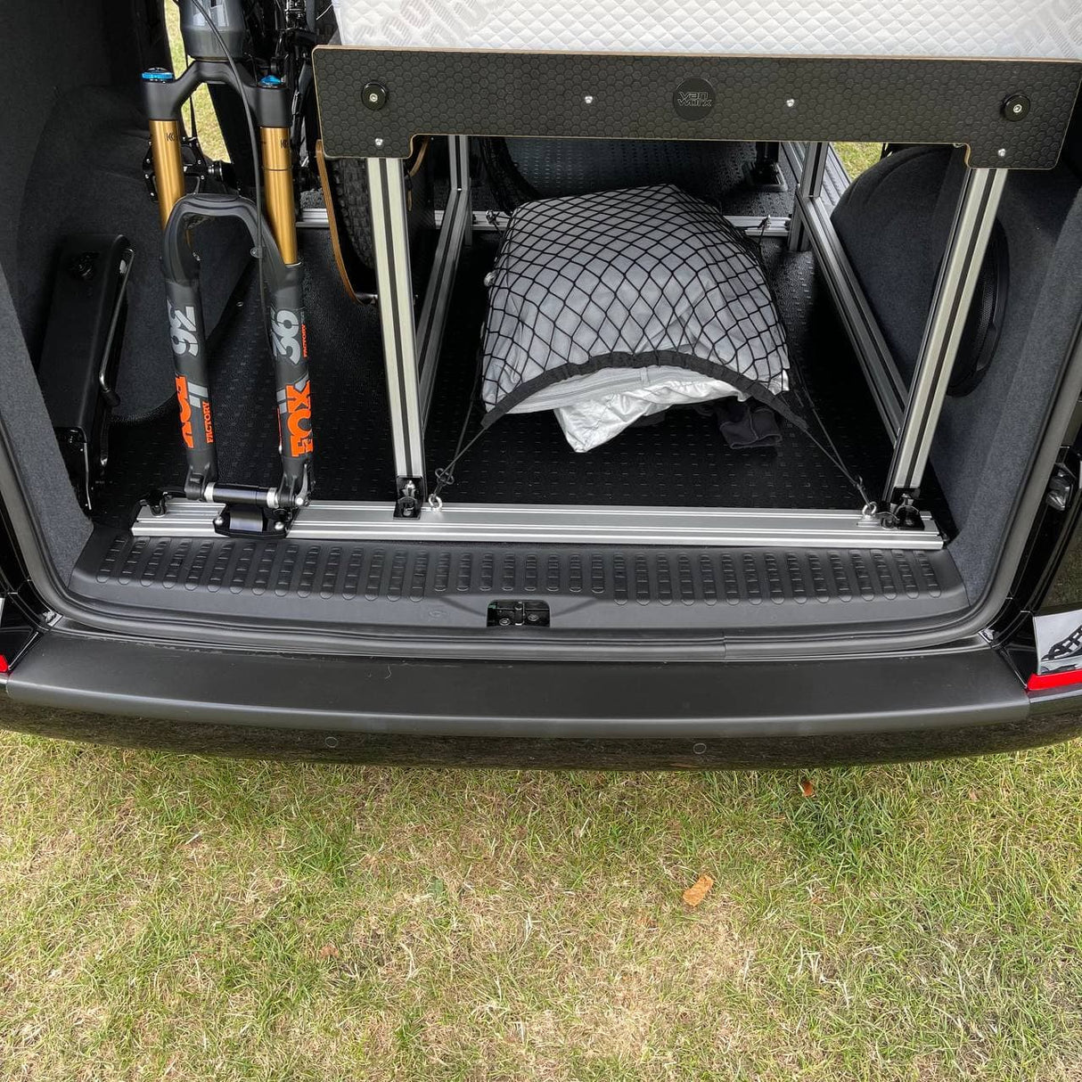 For VW T6.1 V3 Tailgate Threshold Cover + Side Step