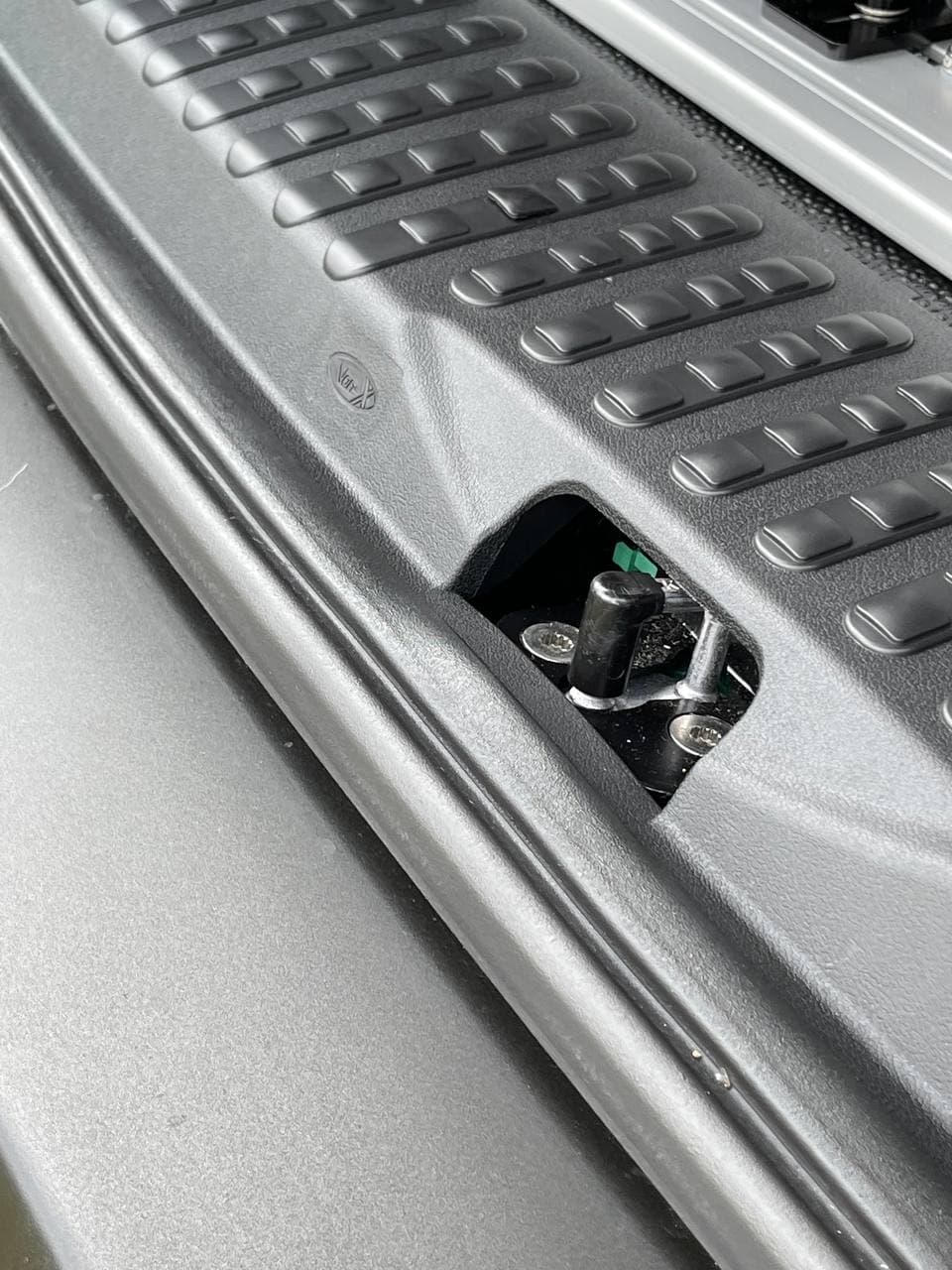 For VW T6.1 V3 Tailgate Threshold Cover + Side Step