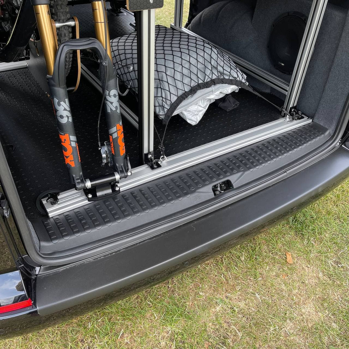 For VW T6.1 V3 Tailgate Threshold Cover + Side Step