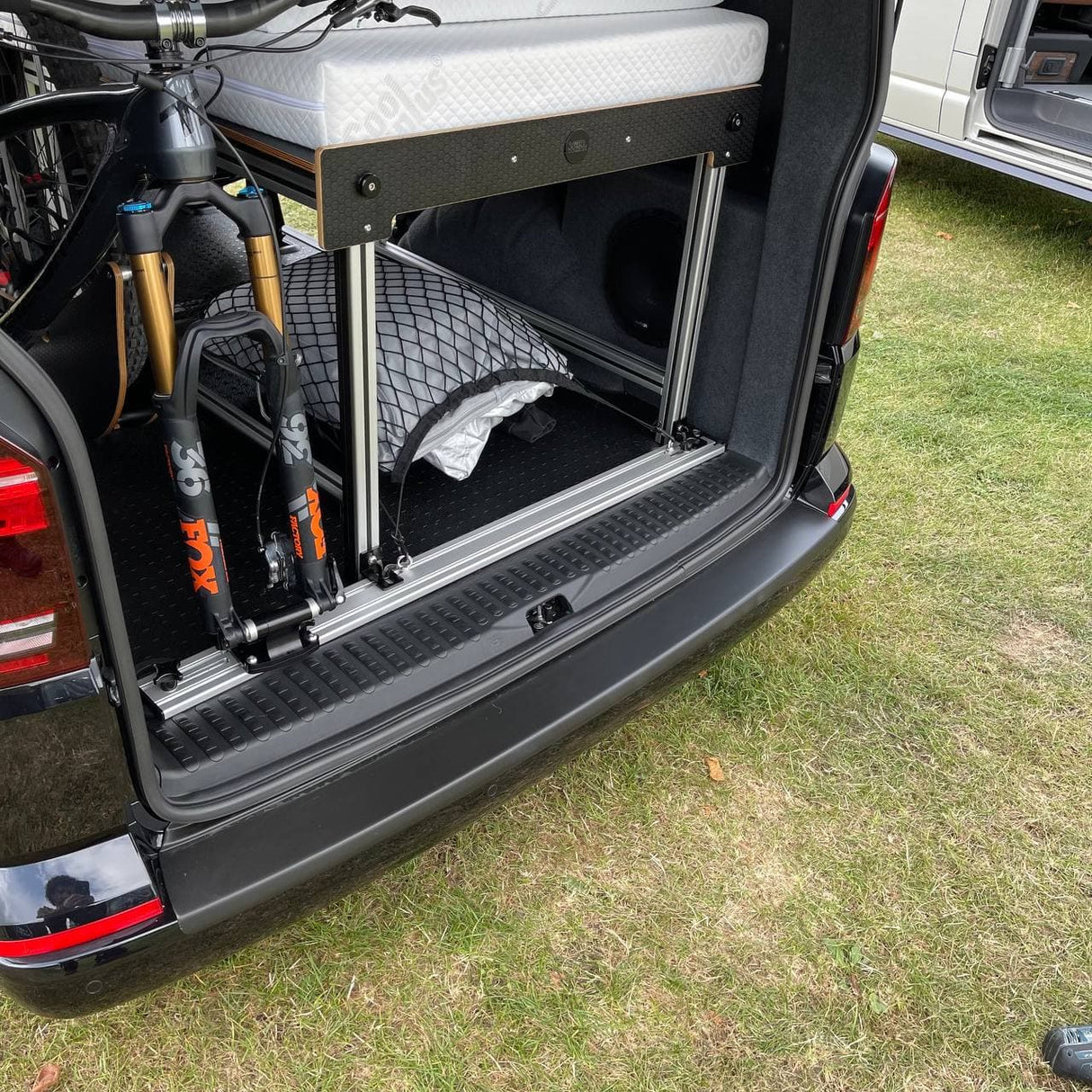 For VW T6.1 V3 Tailgate Threshold Cover + Side Step
