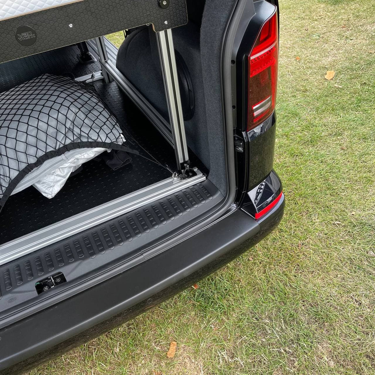 For VW T6.1 V3 Tailgate Threshold Cover + Side Step