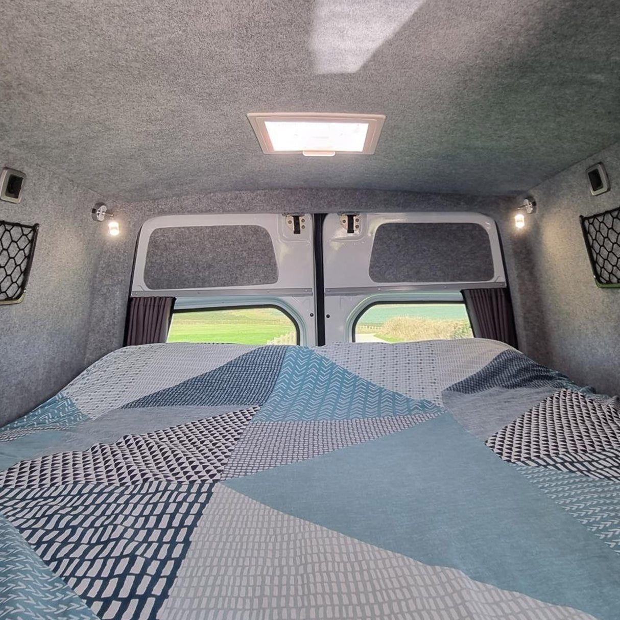 For Mercedes Sprinter Premium 1 x Barndoor Window Curtain Van-X