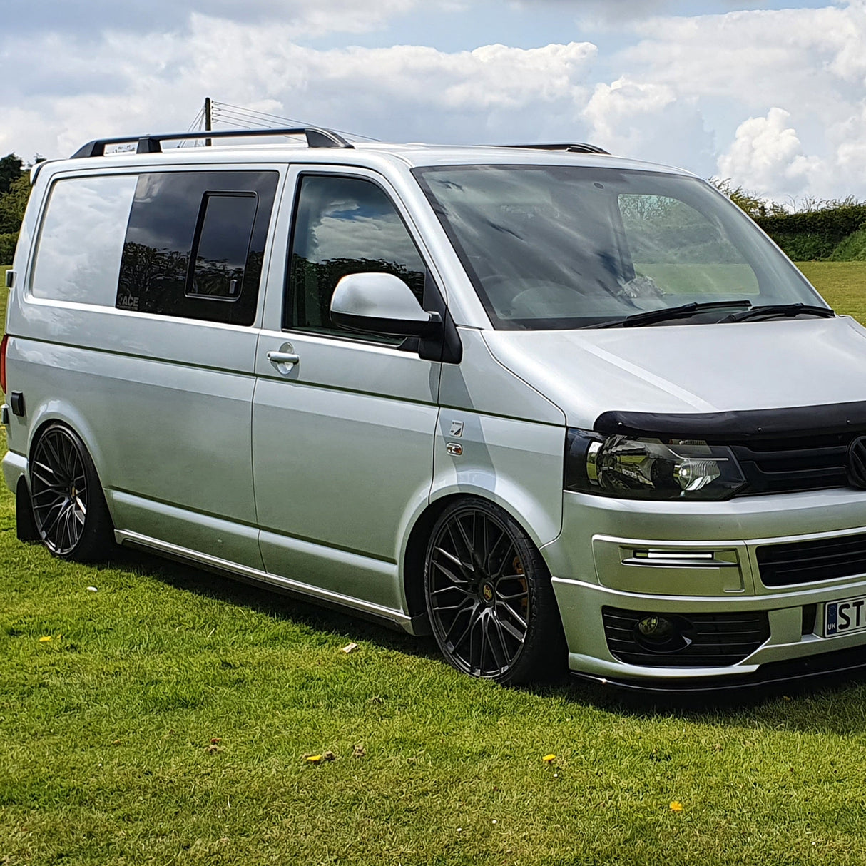For VW T6 SWB Side Skirts Reflex Silver Plastic Painted and Ready to Fit (B-Grade)