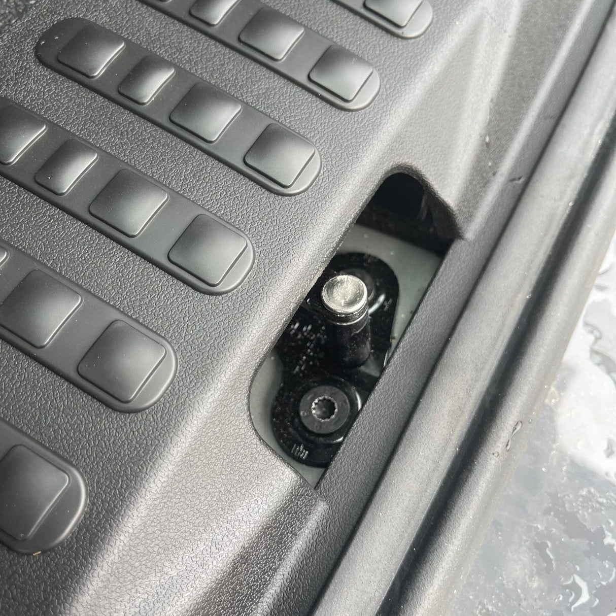 For VW T6.1 V3 Tailgate Rear Threshold Cover Campervan Conversion Parts Including Screws and Caps