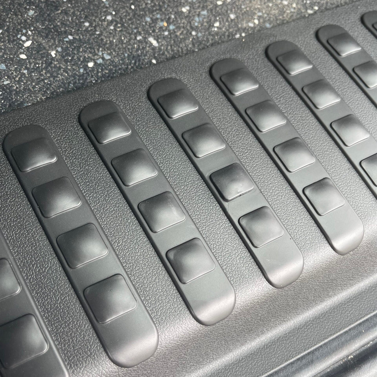 For VW T6 V3 Barndoor Rear Threshold Cover Camper Conversion Parts Including Screws and Caps