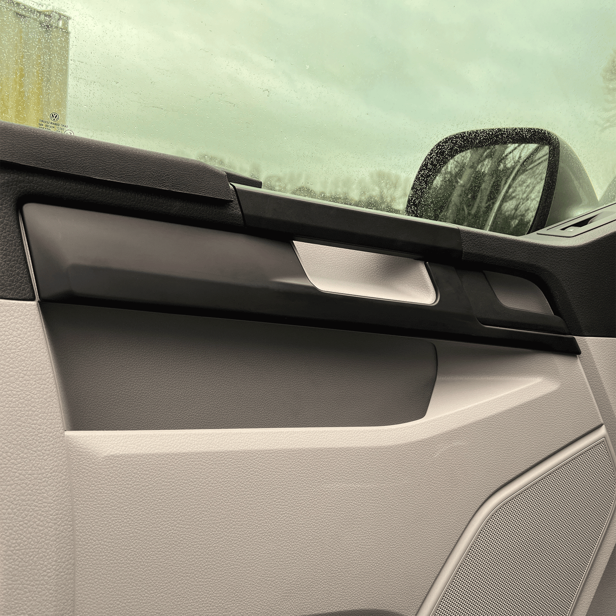 For VW Transporter T6 Lower Dash Styling Trims Comfort Dash Matte Black Painted and Ready to Fit (Set of 6)