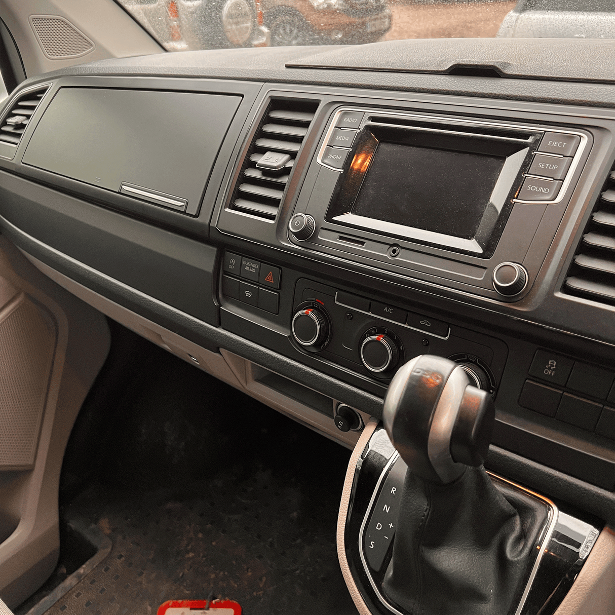 For VW Transporter T6 Lower Dash Styling Trims Comfort Dash Matte Black Painted and Ready to Fit (Set of 6)