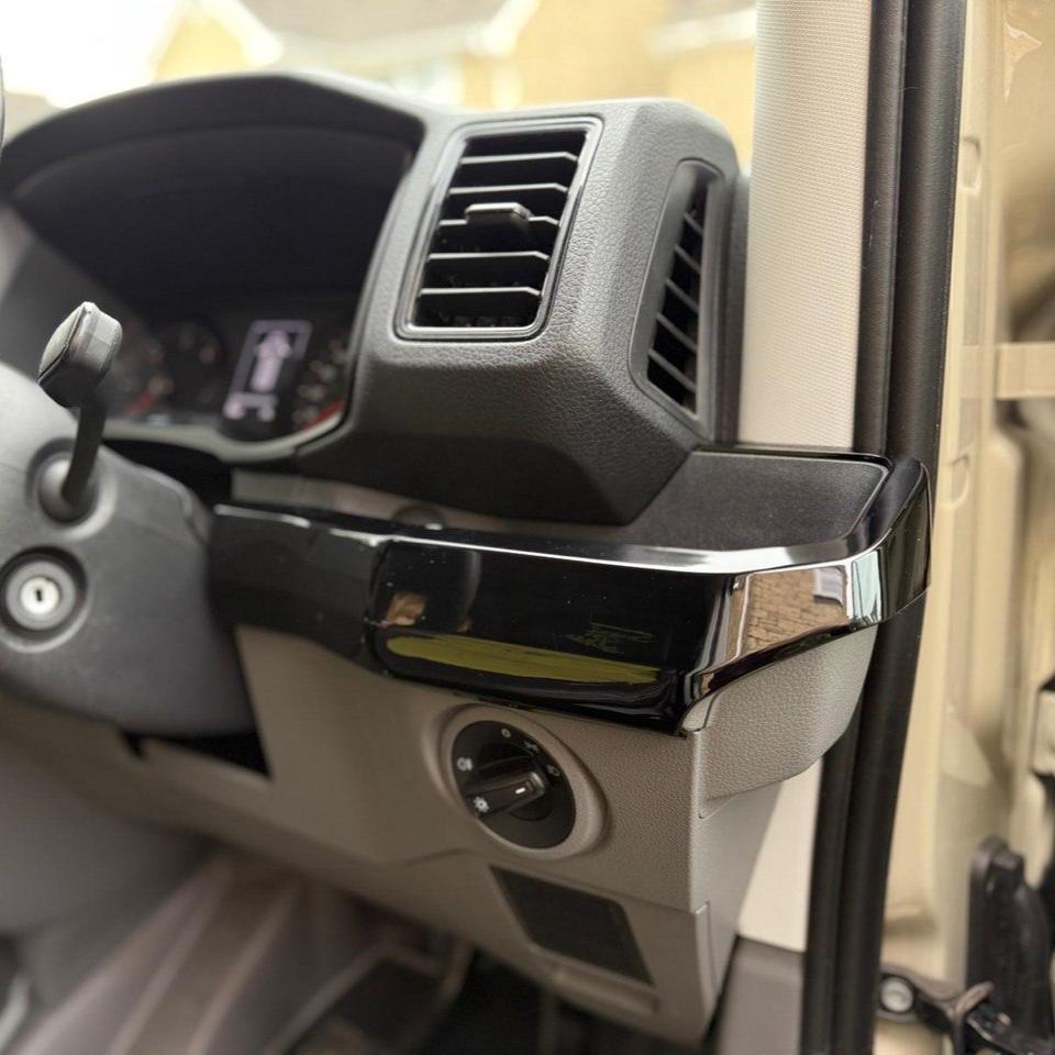 For MAN TGE RHD Lower Dash Styling Trims - Gloss Black (Set of 6) | Van-X