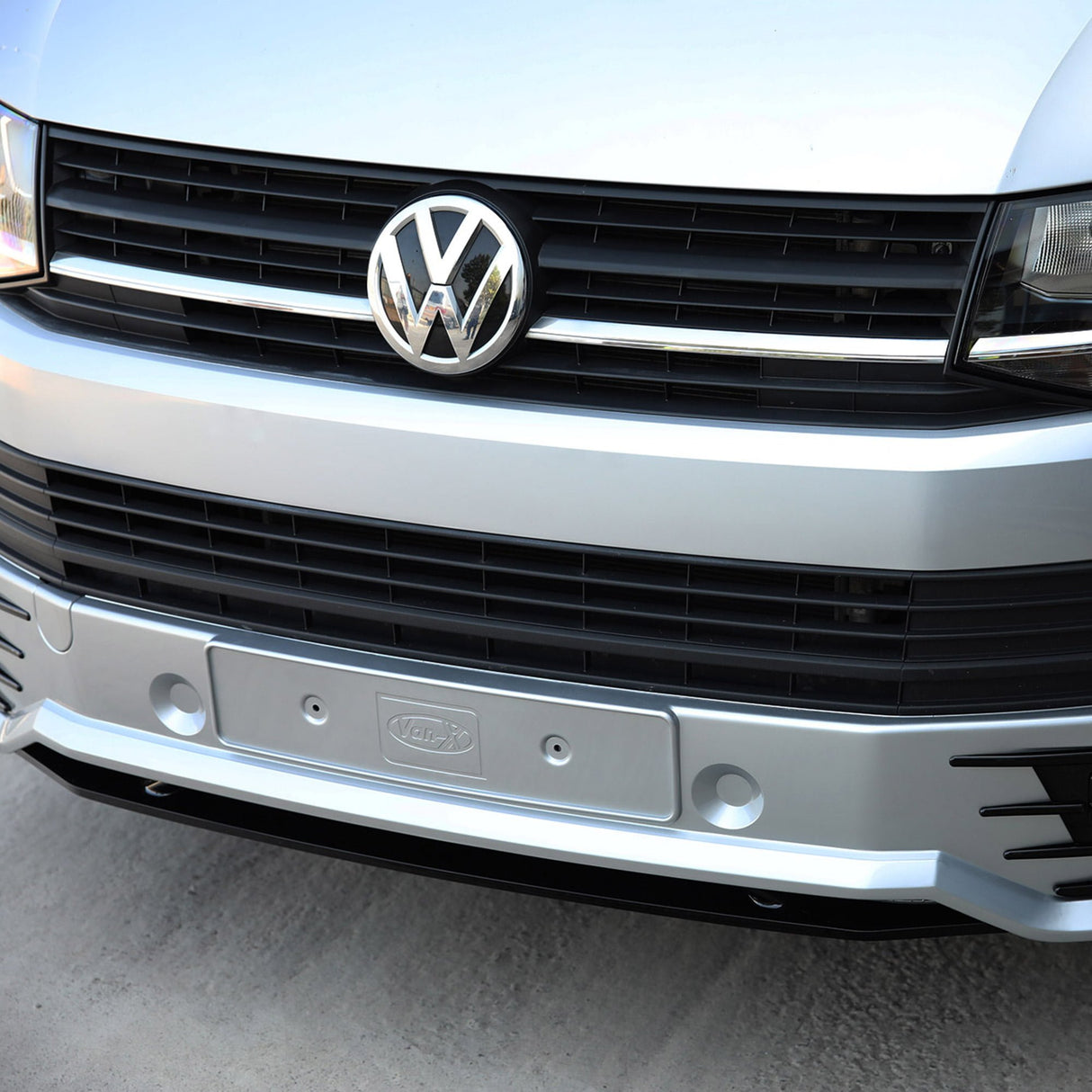VW T6 Transporter Front Sportline Spoiler (PRIMER) tionndadh DIY togail dachaigh air leth
