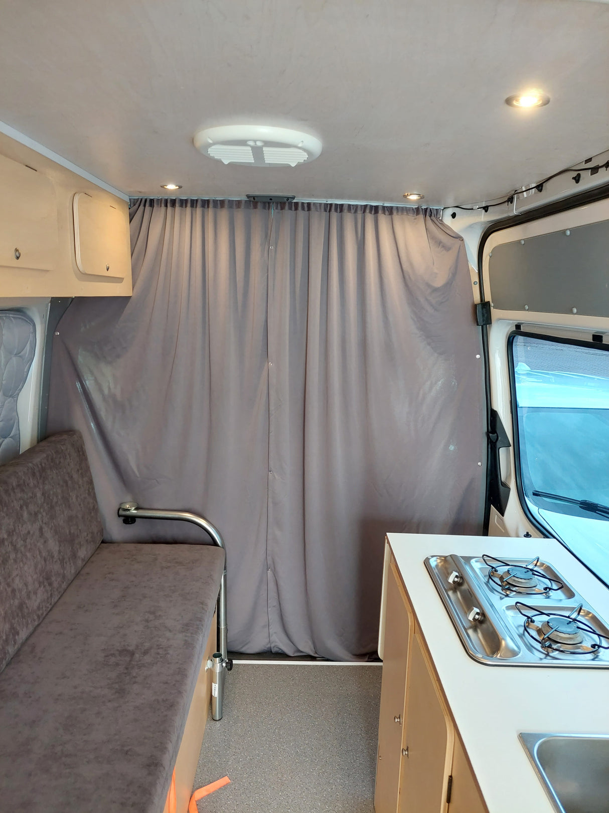 Mercedes Dodge Sprinter Cab Divider Curtain Curtain