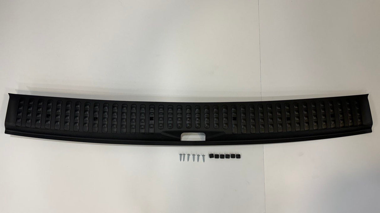 VW T6 V3 Tailgate Threshold Cover + Side Step