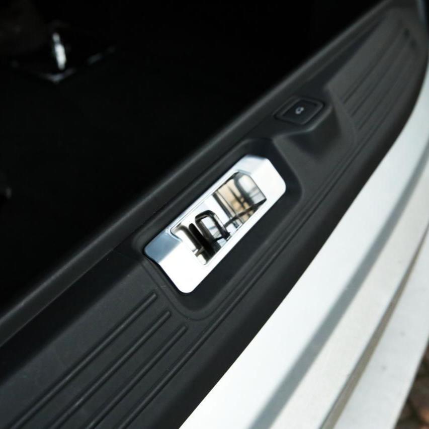 Range Rover Vogue/ Range Rover Sport Boot Lock Covers