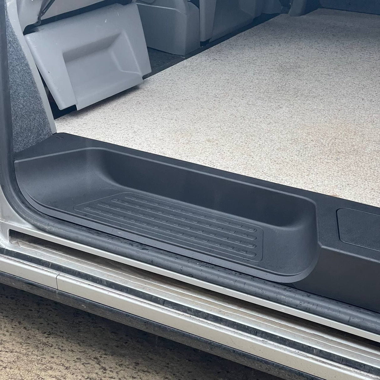 VW T5, T5.1 Transporter Side Loading Door Step V3 17mm Extra Deep with Storage Compartment (B-Grade)