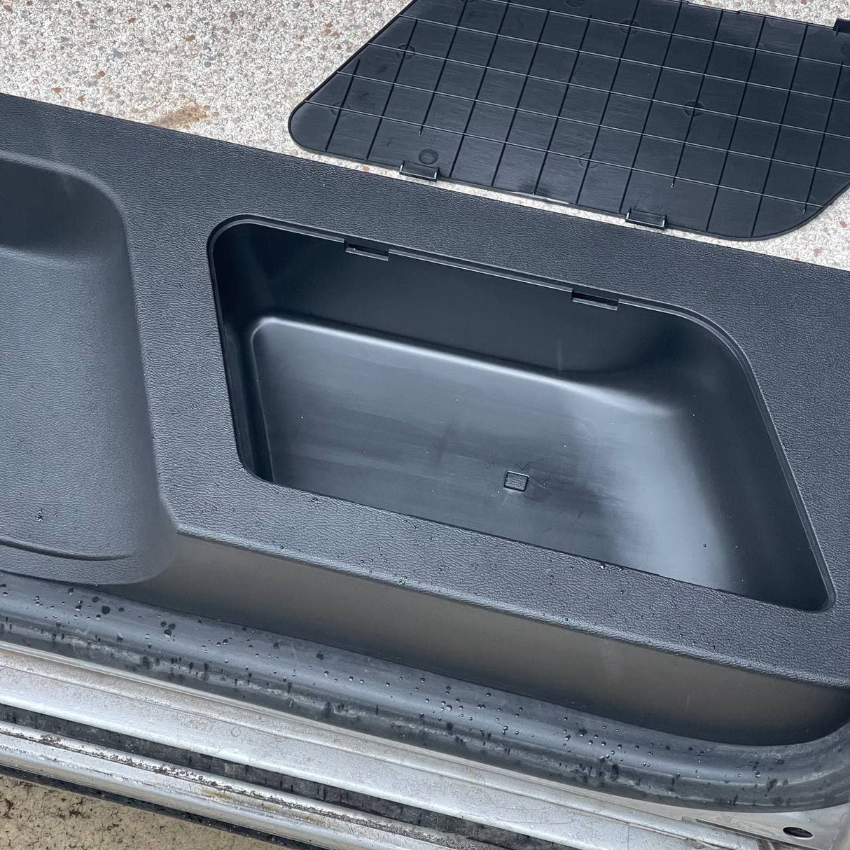 VW T6 Transporter Side Loading Door Step V3 17mm Extra Deep with Storage Compartment