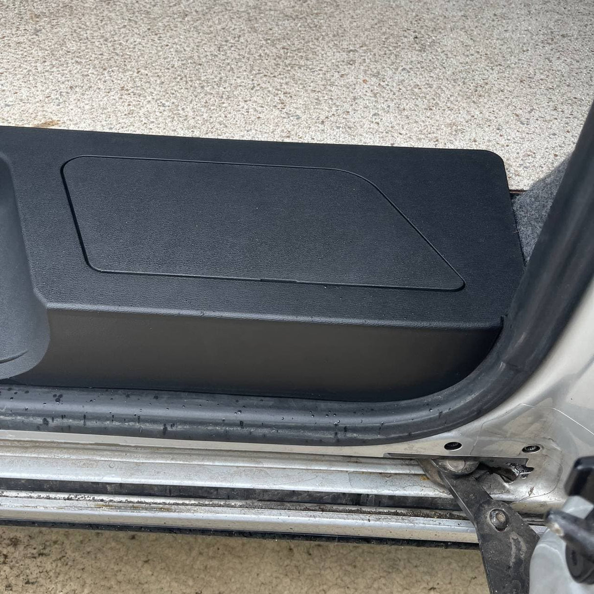 VW T6 Transporter Side Loading Door Step V3 17mm Extra Deep with Storage Compartment