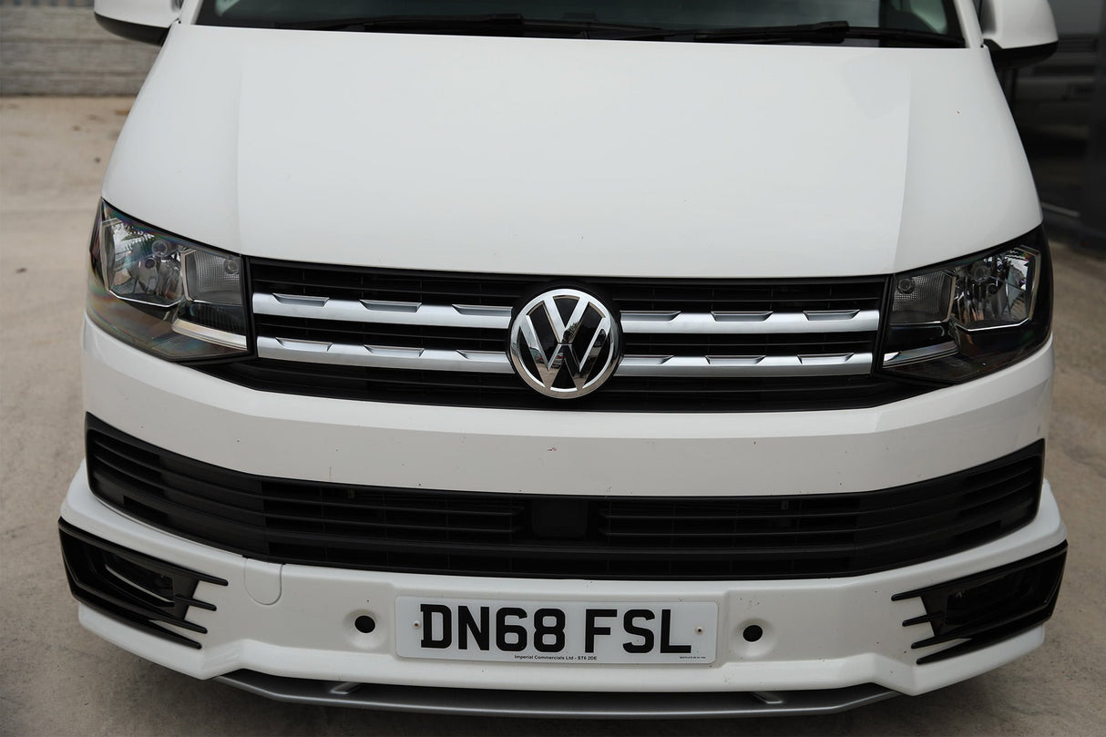 Trims grill aghaidh VW Transporter T6 R-Line - Chrome matte air a pheantadh agus deiseil airson a bhith iomchaidh