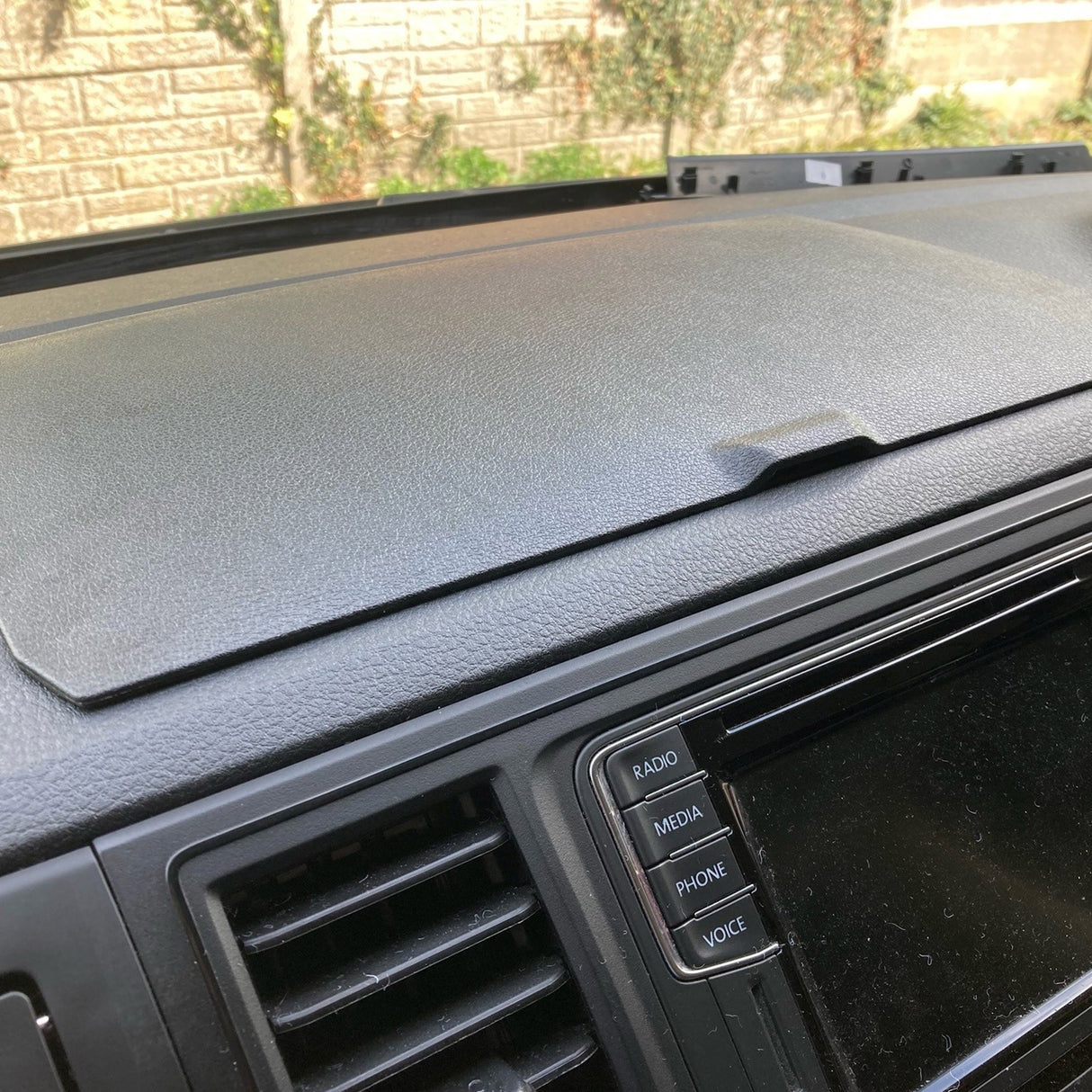 Sealladh deas-bhòrd comhfhurtachd van VW T6 Top Dash Console Lid ùrachadh as ùire airson ùrachadh taobh a-staigh van camper-T6