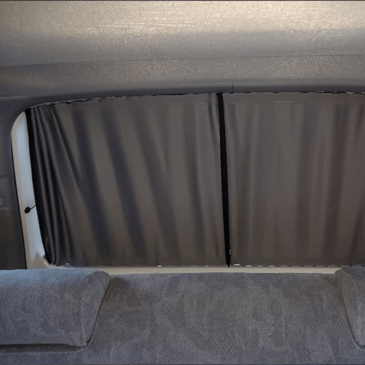 Premium-Loidhne Cùirtearan Dall Mazda Bongo Tailgate