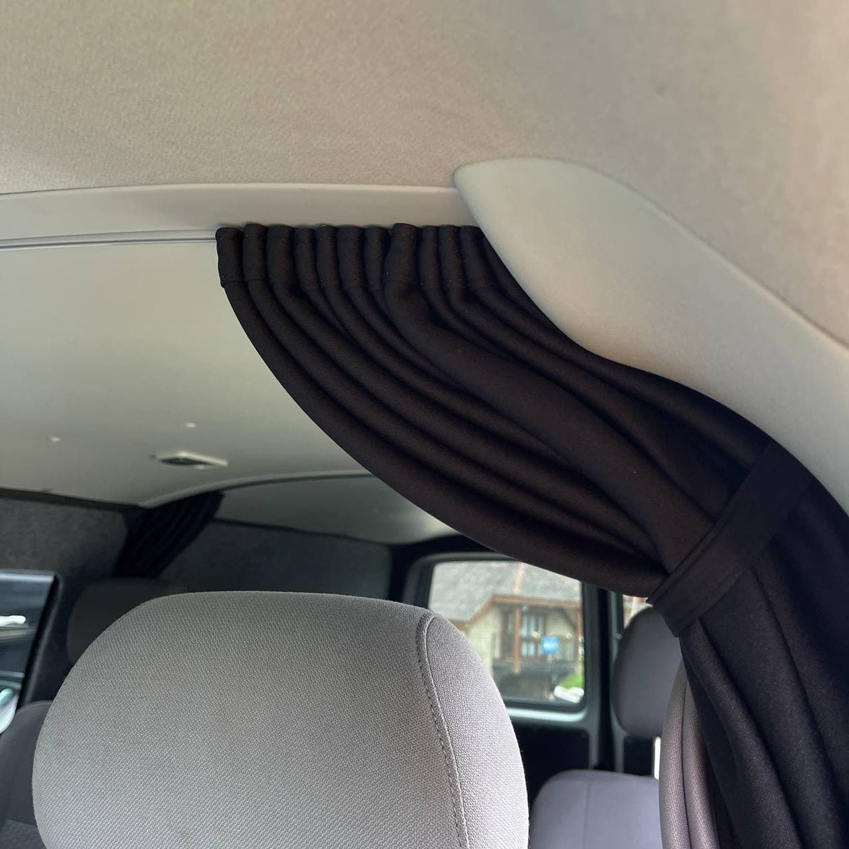 MAN TGE / New Crafter Cab Divider Curtain Kit with Rail | Premium Quality Divider for MAN TGE / New Crafter, Easy Install & Durable - Van-X