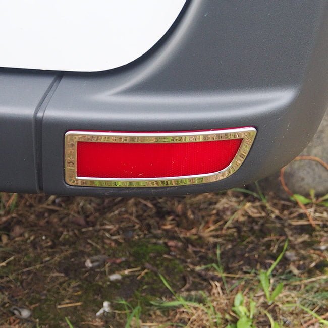 Mercedes Dodge Sprinter Race Van Camper Van Rear Bumper Reflector Trim ...