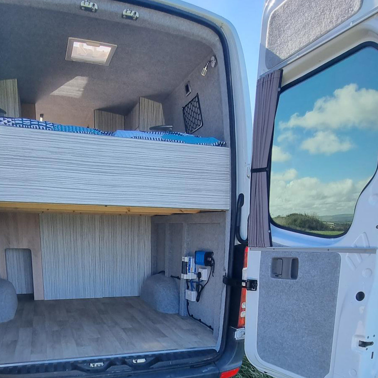 Mercedes Sprinter Premium 1 x Barndoor Window Curtain Van-X