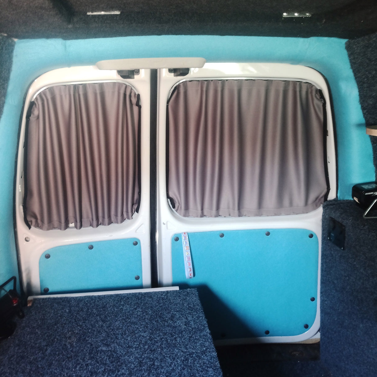 VW Caddy Premium 1 x Barndoor Window Curtains Van-X